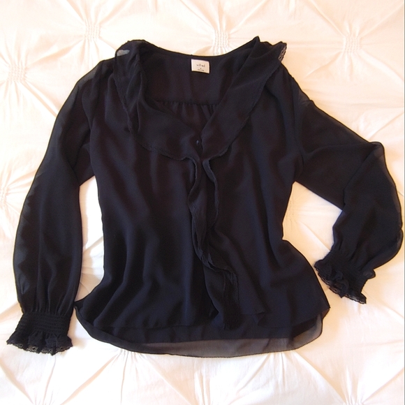 Aritzia Wilfred black sheer ruffle & lace pirate button down blouse. Size M. - Picture 1 of 11